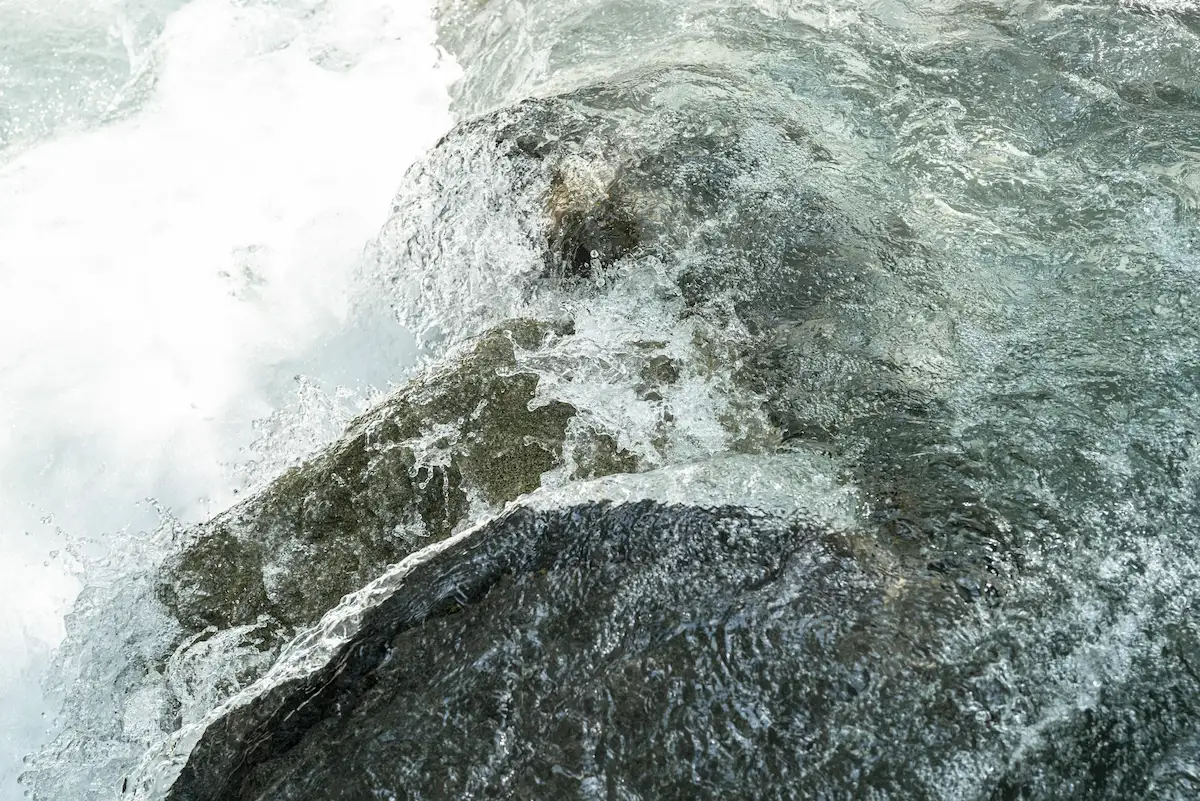Visuel d'un ruisseau en mouvement
